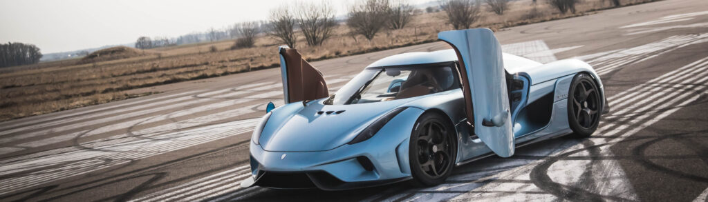 Koenigsegg Regera Blue